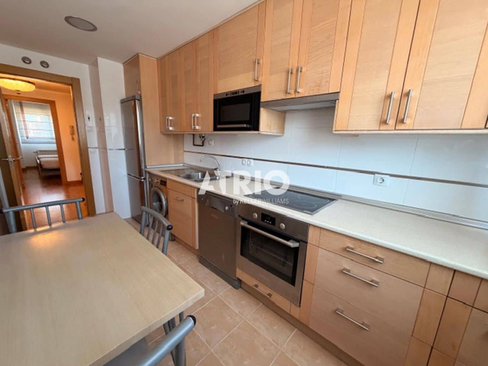 Appartement de 3 chambres à louer à Burgos ville - 950 € (Ref: 9854283)