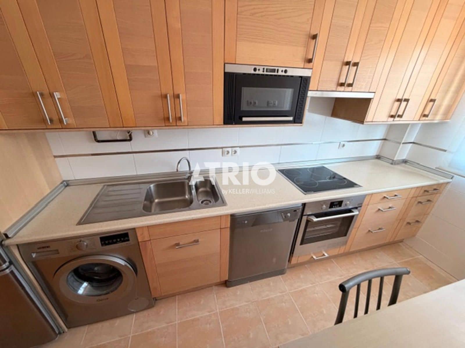 Appartement de 3 chambres à louer à Burgos ville - 950 € (Ref: 9854283)