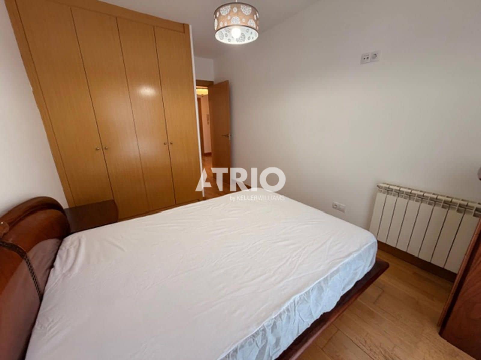 Appartement de 3 chambres à louer à Burgos ville - 950 € (Ref: 9854283)