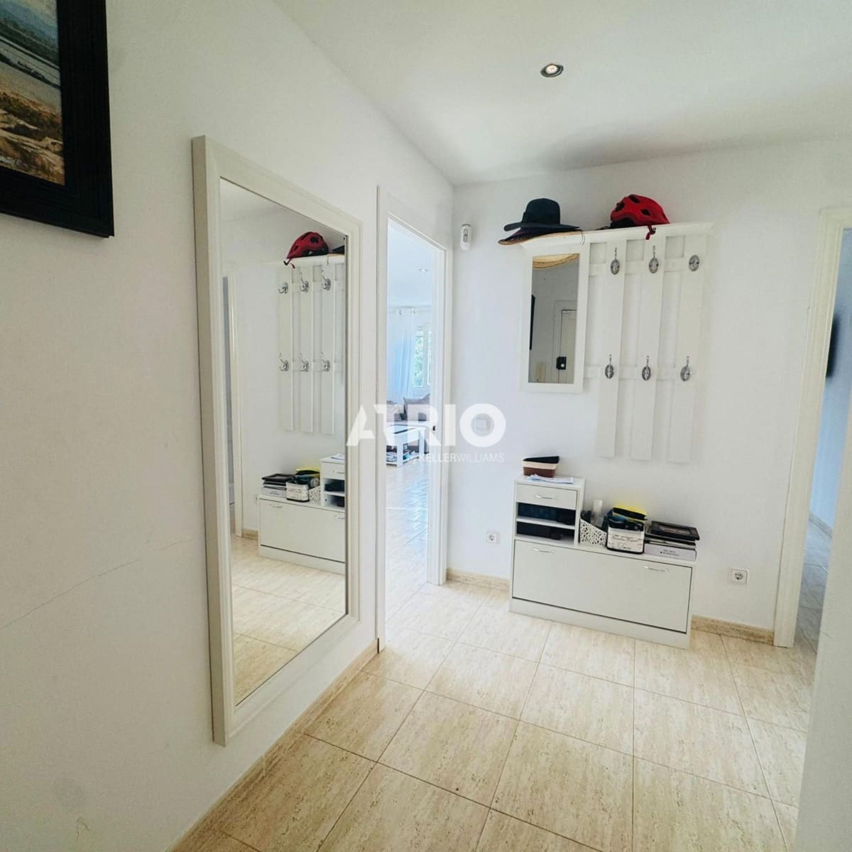 3 bedroom Flat for sale in Son Ferrer with garage - € 425,000 (Ref: 9858317)