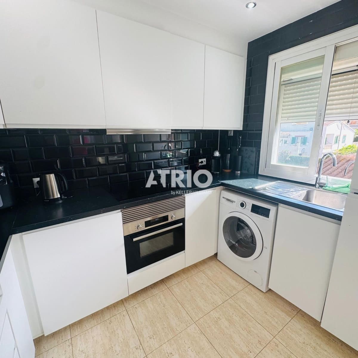 3 bedroom Flat for sale in Son Ferrer with garage - € 425,000 (Ref: 9858317)
