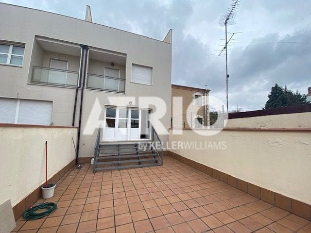3 Zimmer Haus zu vermieten in Burgos Stadt mit Garage - 1.500 € (Ref: 9858819)