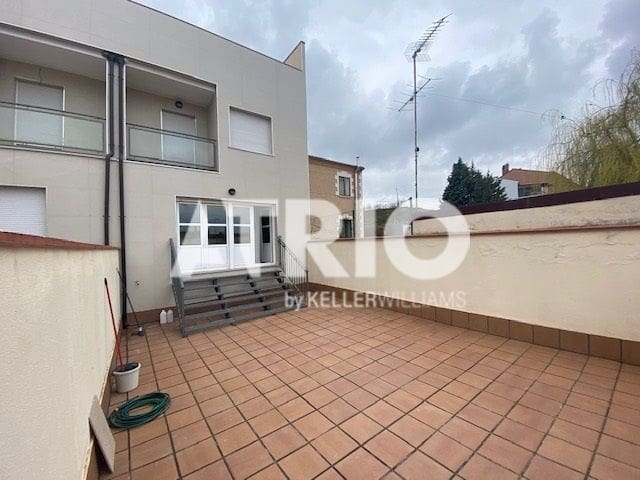 3 Zimmer Haus zu vermieten in Burgos Stadt mit Garage - 1.500 € (Ref: 9858819)