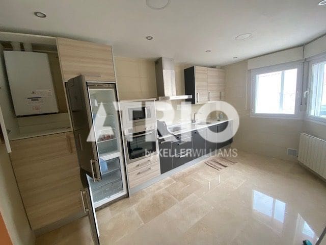 3 Zimmer Haus zu vermieten in Burgos Stadt mit Garage - 1.500 € (Ref: 9858819)