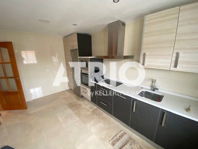 3 Zimmer Haus zu vermieten in Burgos Stadt mit Garage - 1.500 € (Ref: 9858819)