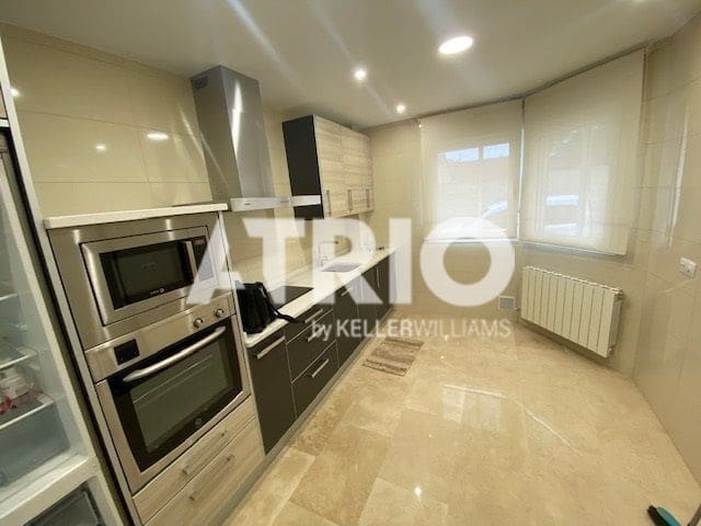 3 Zimmer Haus zu vermieten in Burgos Stadt mit Garage - 1.500 € (Ref: 9858819)