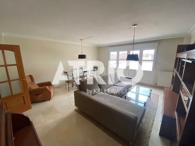 3 Zimmer Haus zu vermieten in Burgos Stadt mit Garage - 1.500 € (Ref: 9858819)