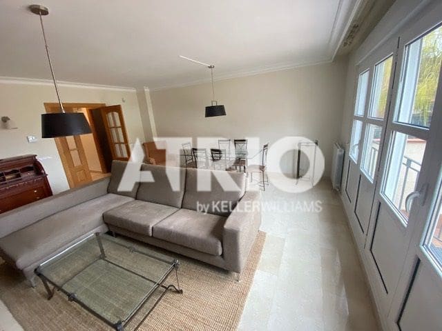 3 Zimmer Haus zu vermieten in Burgos Stadt mit Garage - 1.500 € (Ref: 9858819)