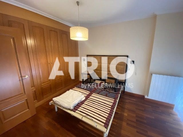 3 Zimmer Haus zu vermieten in Burgos Stadt mit Garage - 1.500 € (Ref: 9858819)