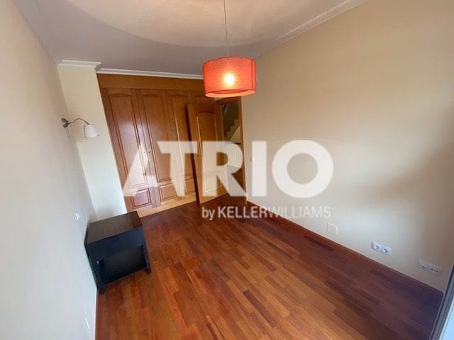 3 Zimmer Haus zu vermieten in Burgos Stadt mit Garage - 1.500 € (Ref: 9858819)