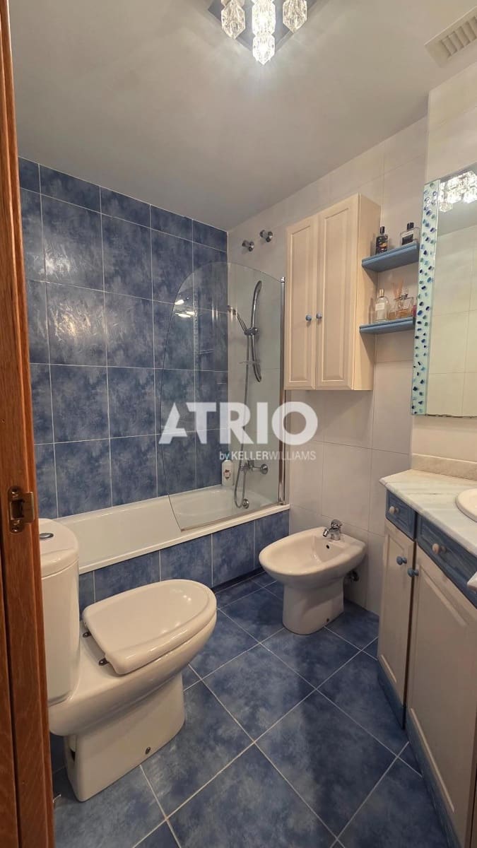 3 bedroom Flat for sale in Burgos city with garage - € 253,000 (Ref: 9867953)