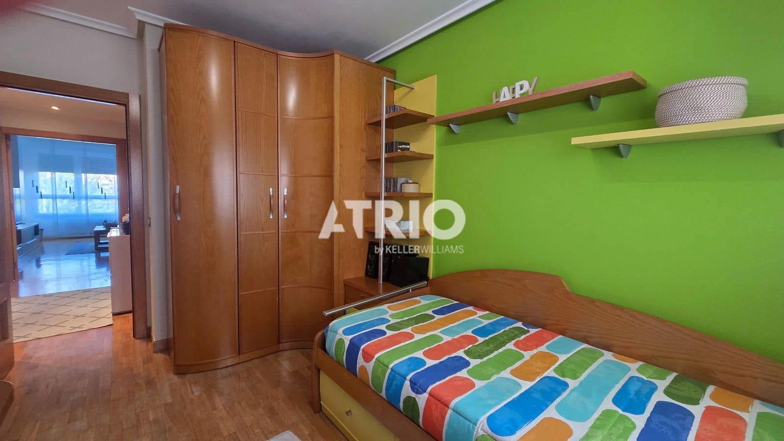 3 bedroom Flat for sale in Burgos city with garage - € 253,000 (Ref: 9867953)