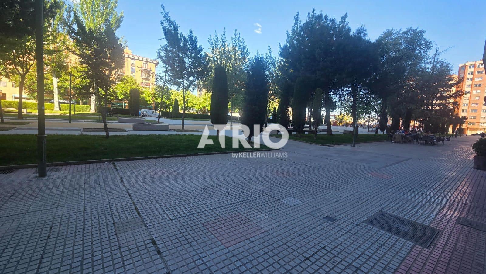 3 bedroom Flat for sale in Burgos city with garage - € 253,000 (Ref: 9867953)