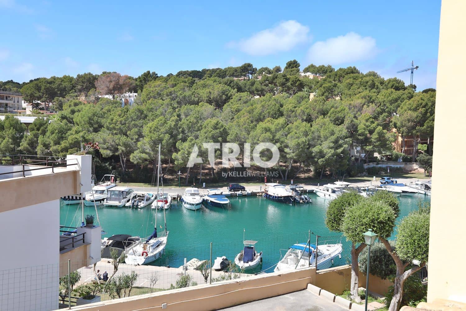 Piso de 2 habitaciones en Santa Ponsa en venta con piscina garaje - 990.000 € (Ref: 9872446)