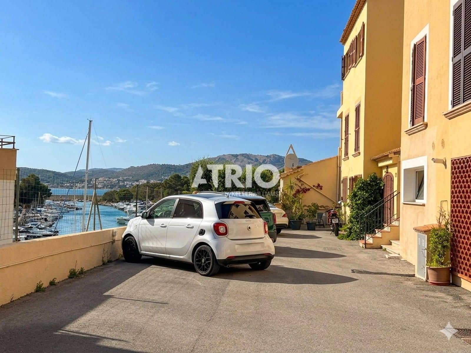 Piso de 2 habitaciones en Santa Ponsa en venta con piscina garaje - 990.000 € (Ref: 9872446)