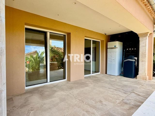 2 sypialnia Mieszkanie na sprzedaż w Santa Ponsa, Calvià z basenem garażem - 990 000 € (Ref: 9872446)