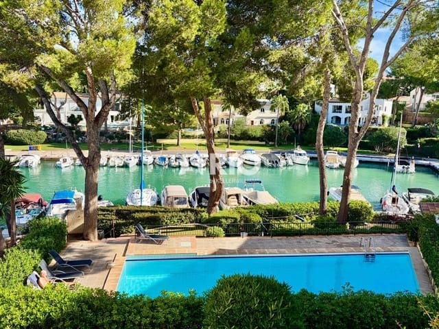 2 sypialnia Mieszkanie na sprzedaż w Santa Ponsa, Calvià z basenem garażem - 990 000 € (Ref: 9872446)