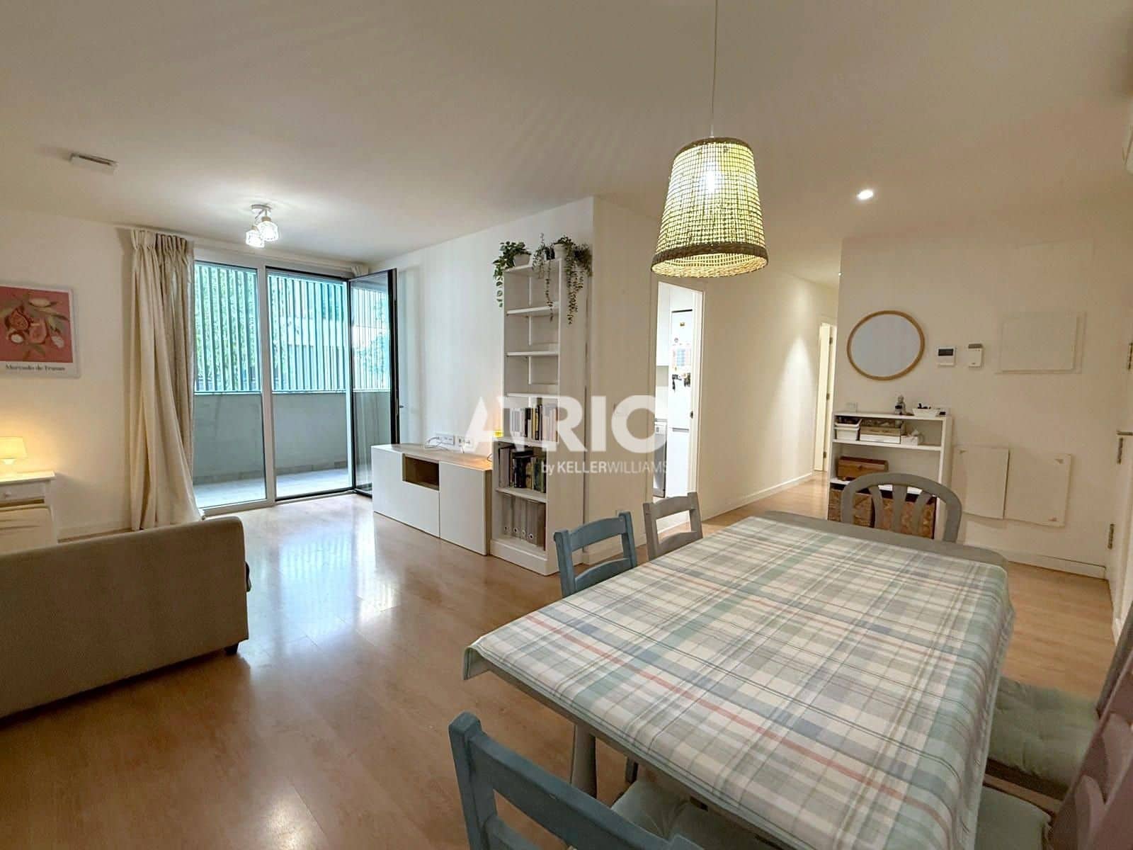 2 soverom Leilighet til salgs i Palma de Mallorca med svømmebasseng garasje - € 595 000 (Ref: 9880256)