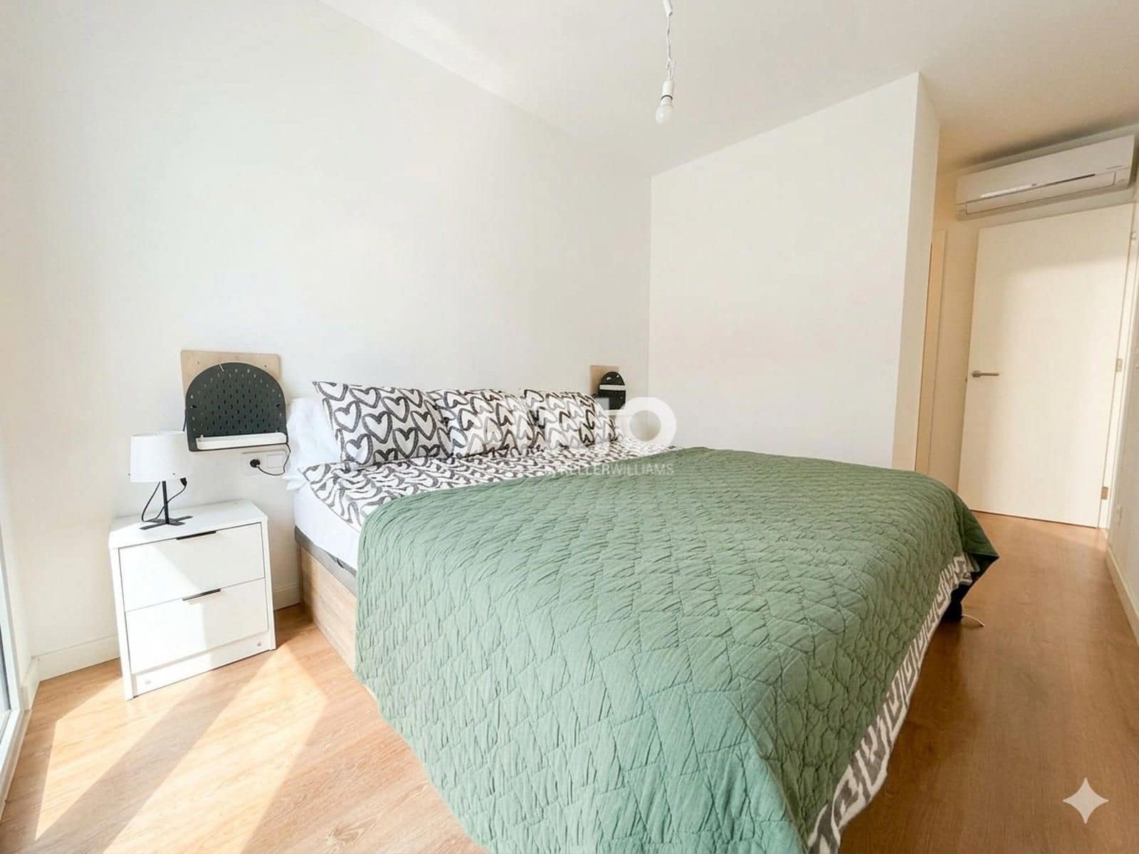 2 soverom Leilighet til salgs i Palma de Mallorca med svømmebasseng garasje - € 595 000 (Ref: 9880256)