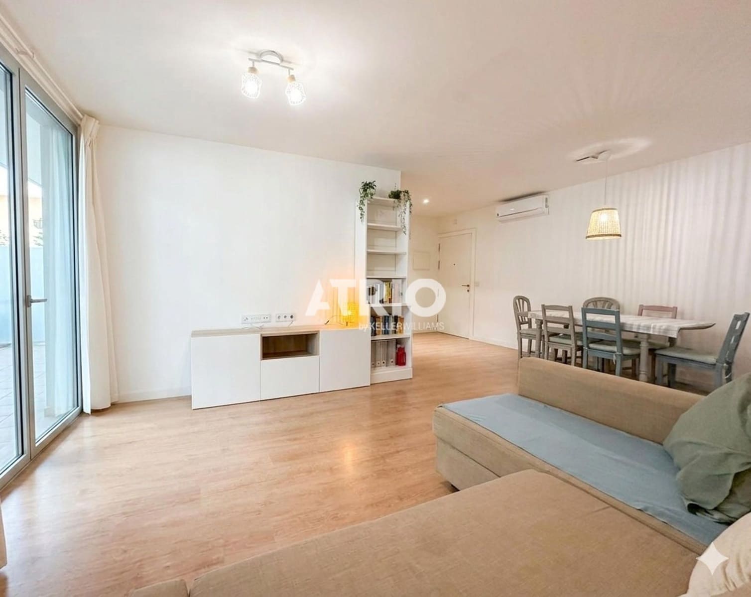 2 soverom Leilighet til salgs i Palma de Mallorca med svømmebasseng garasje - € 595 000 (Ref: 9880256)