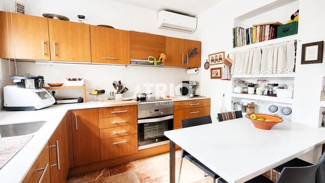 6 soveværelse Villa til salg i Palma de Mallorca med garage - € 1.400.000 (Ref: 9891005)