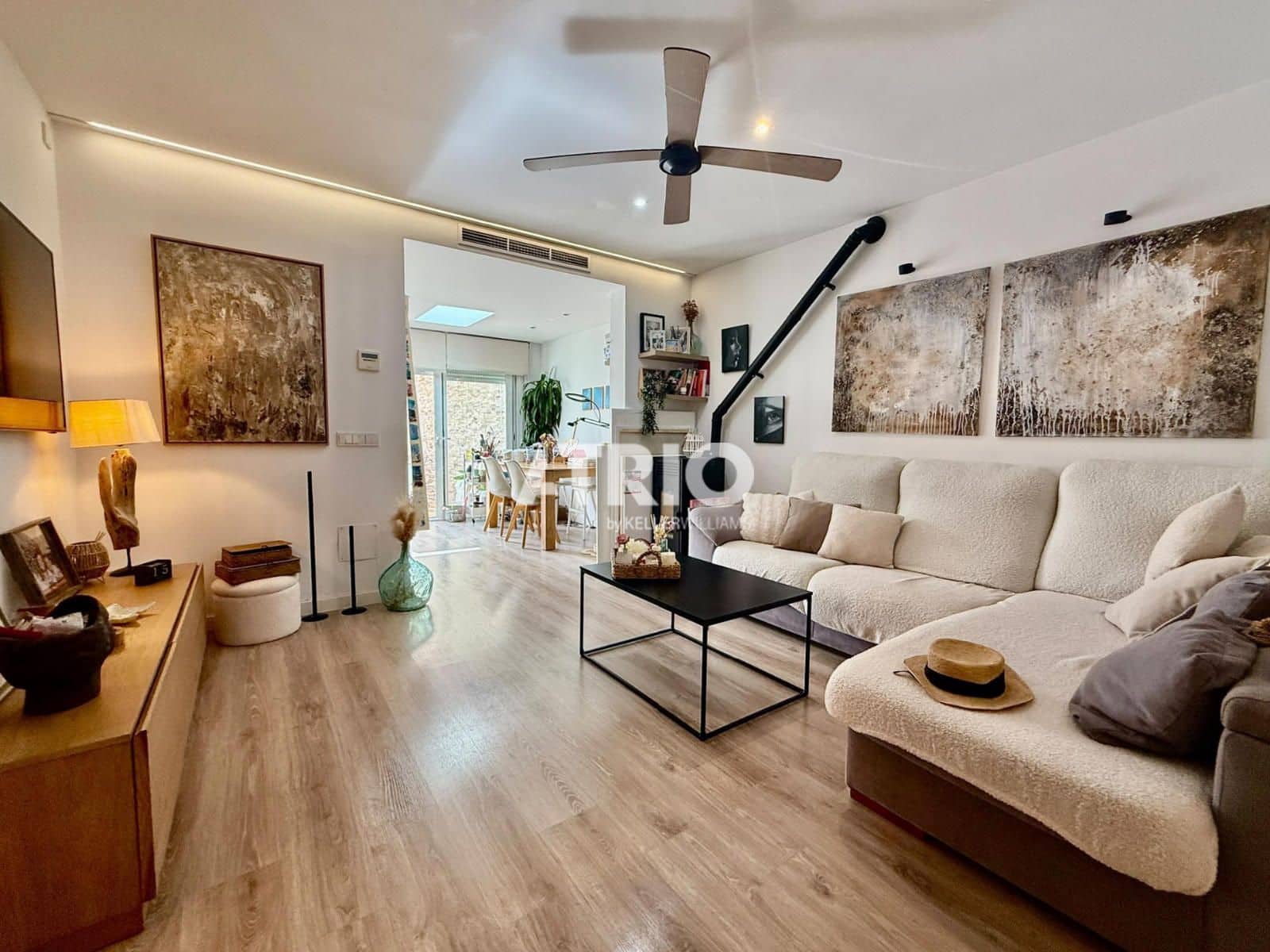 6 bedroom Villa for sale in Palma de Mallorca with garage - € 1,400,000 (Ref: 9891005)