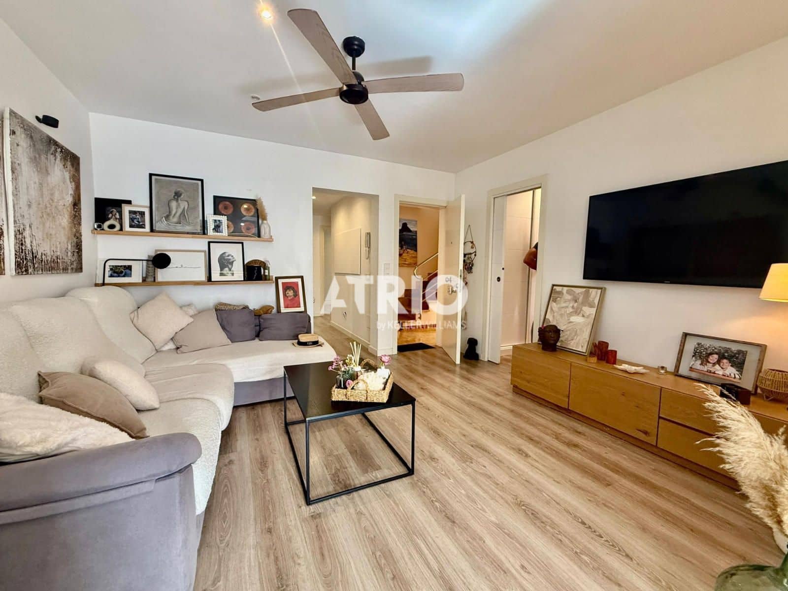 6 bedroom Villa for sale in Palma de Mallorca with garage - € 1,400,000 (Ref: 9891005)