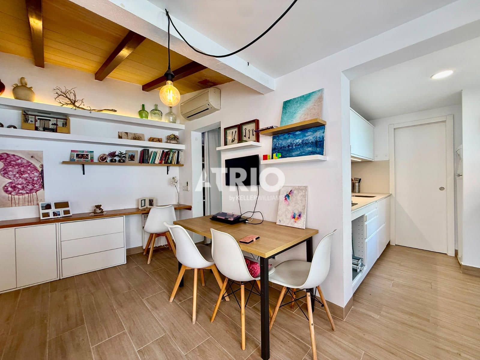 6 bedroom Villa for sale in Palma de Mallorca with garage - € 1,400,000 (Ref: 9891005)