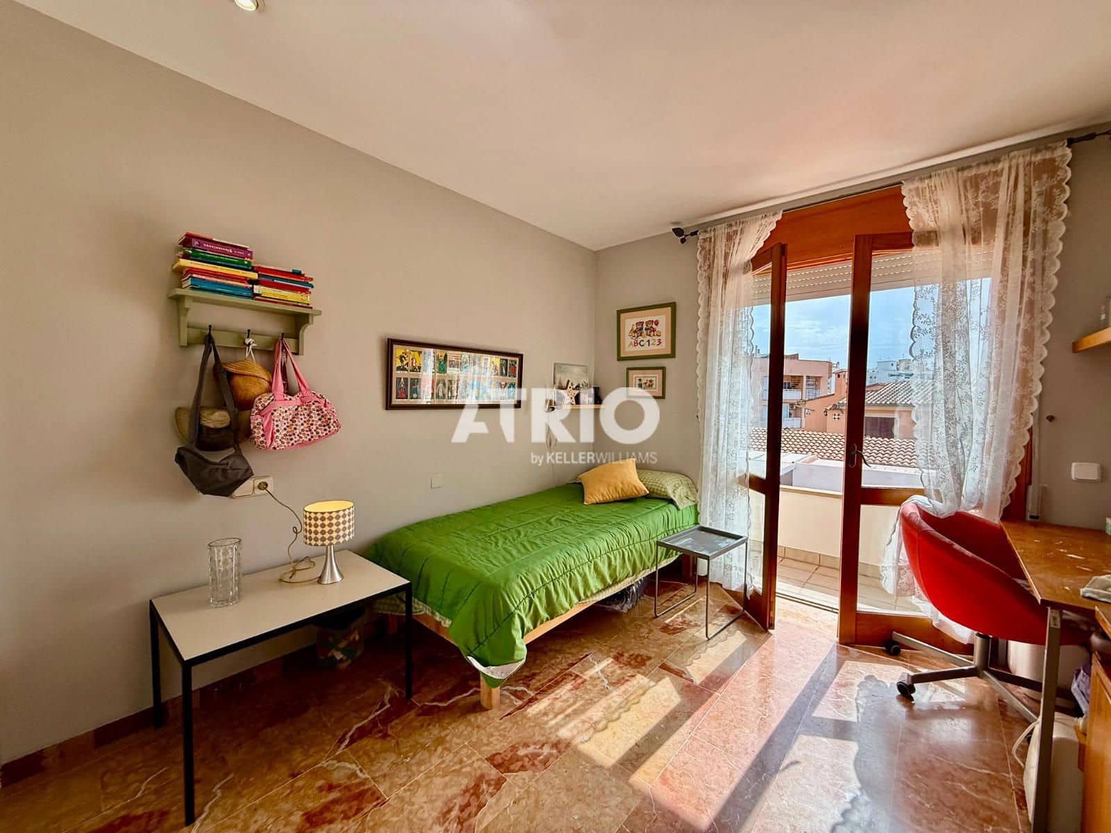 6 bedroom Villa for sale in Palma de Mallorca with garage - € 1,400,000 (Ref: 9891005)