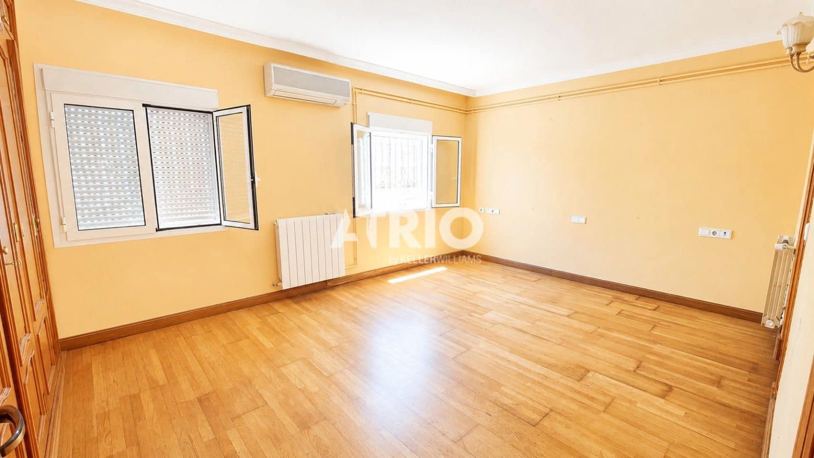 Chalet de 5 habitaciones en El Toro / Port Adriano en venta con garaje - 1.230.000 € (Ref: 9891280)