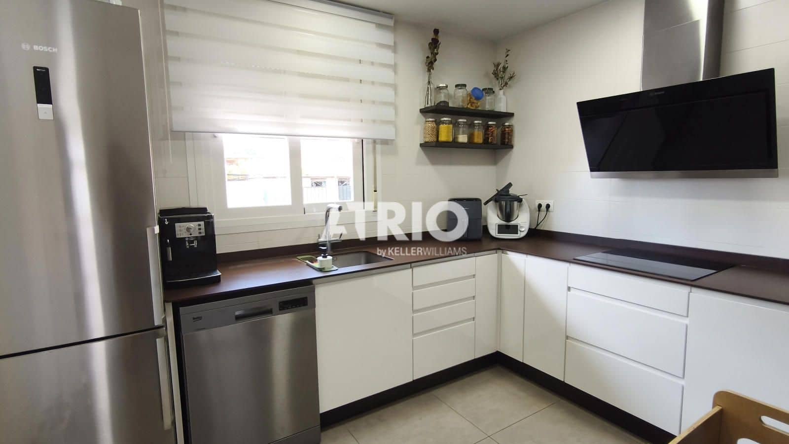 4 bedroom Townhouse for sale in Marratxi with garage - € 679,000 (Ref: 9926328)