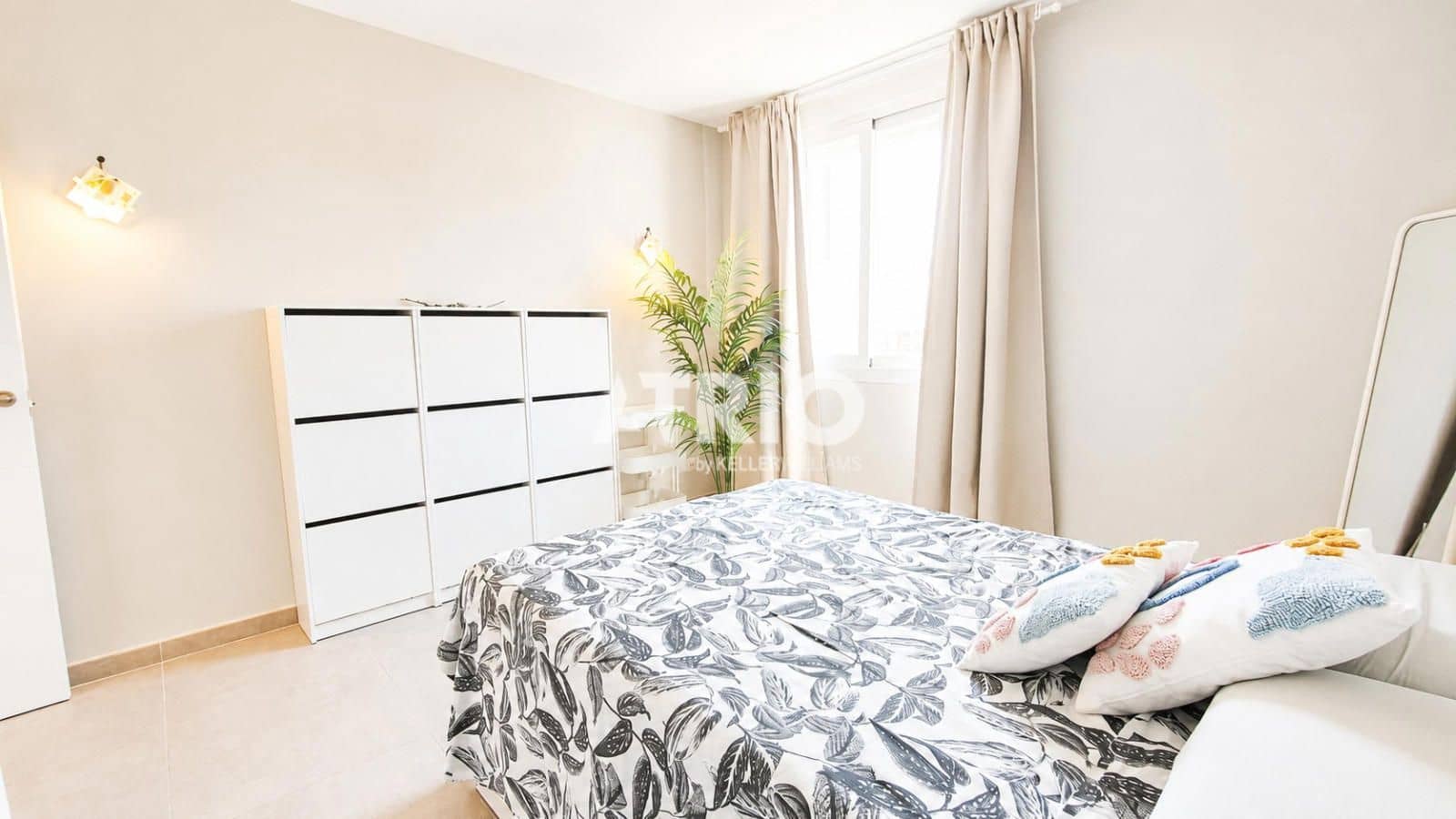 4 bedroom Townhouse for sale in Marratxi with garage - € 679,000 (Ref: 9926328)
