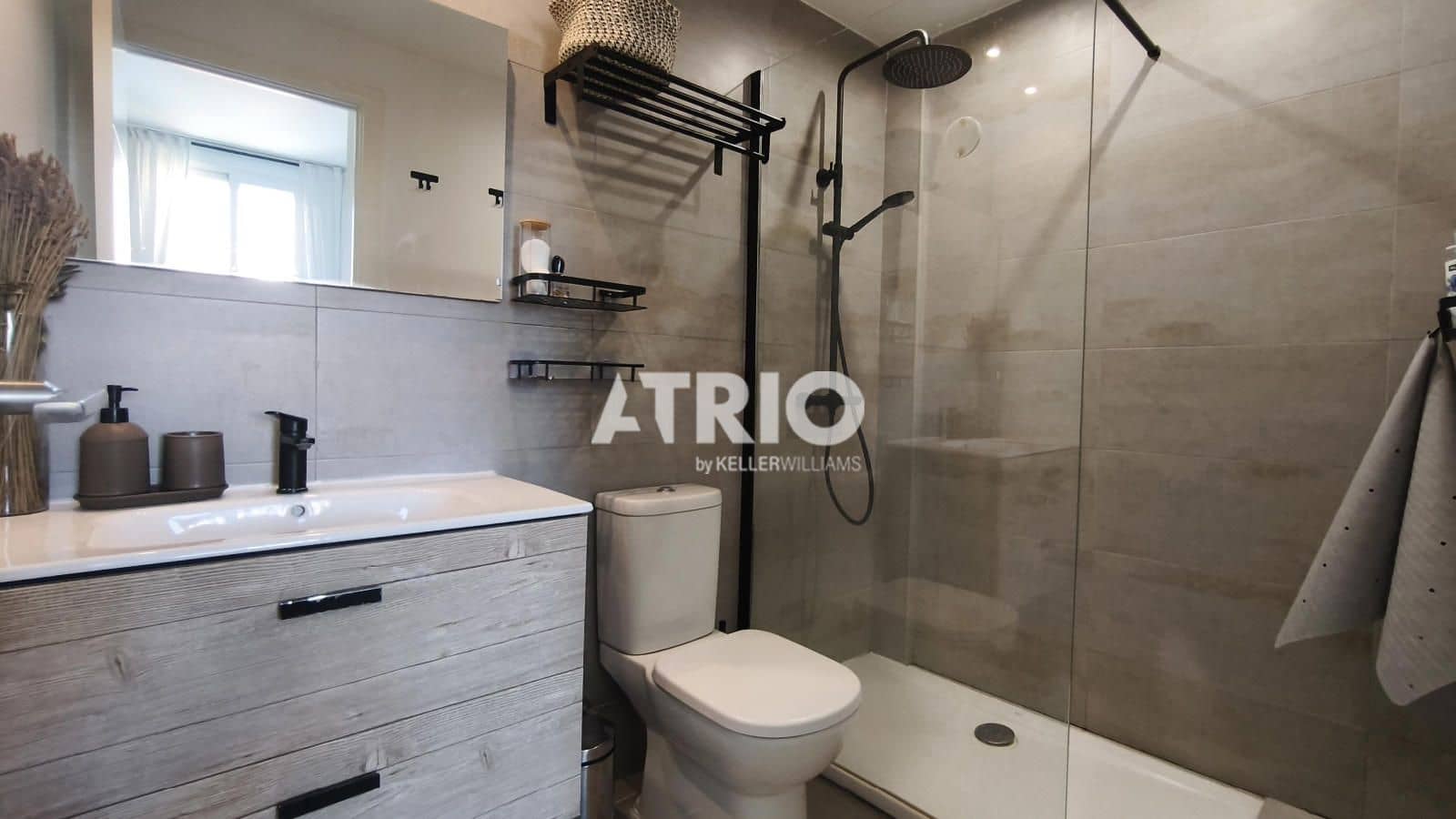 4 bedroom Townhouse for sale in Marratxi with garage - € 679,000 (Ref: 9926328)