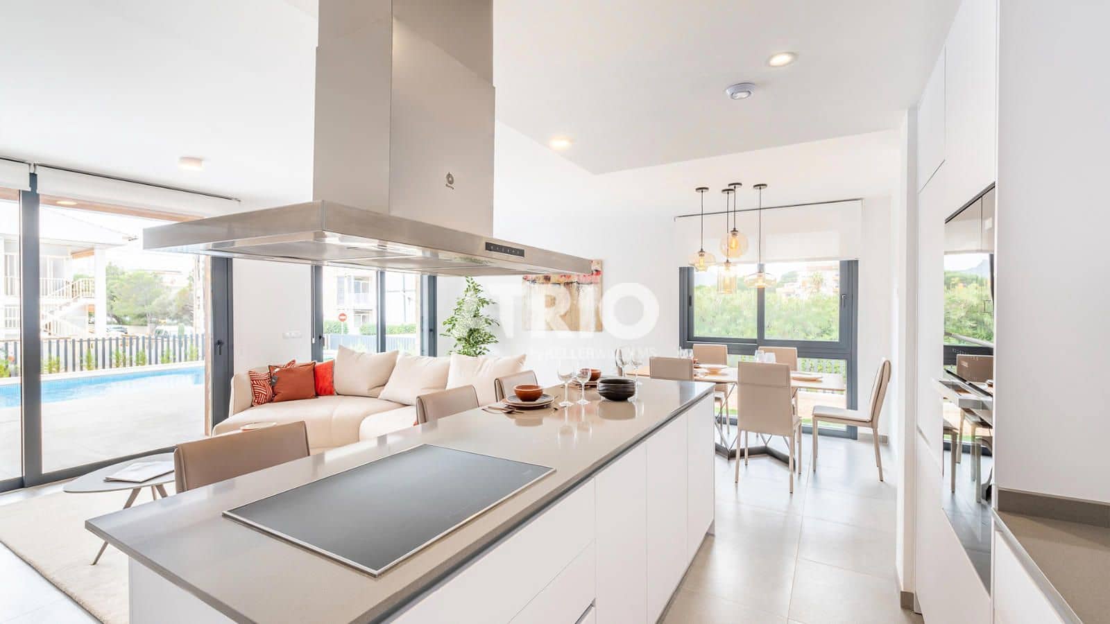 3 soveværelse Byhus til salg i Cala Ratjada med swimmingpool - € 877.000 (Ref: 9941024)
