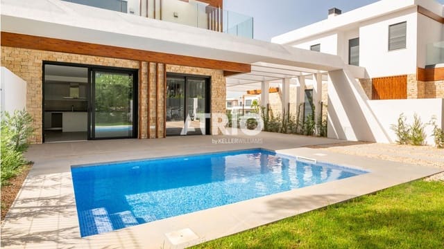 3 soveværelse Byhus til salg i Cala Ratjada, Capdepera med swimmingpool - € 877.000 (Ref: 9941024)