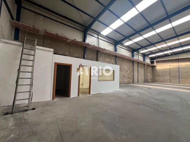 Local Commercial à louer à Burgos ville - 1 000 € (Ref: 9961025)