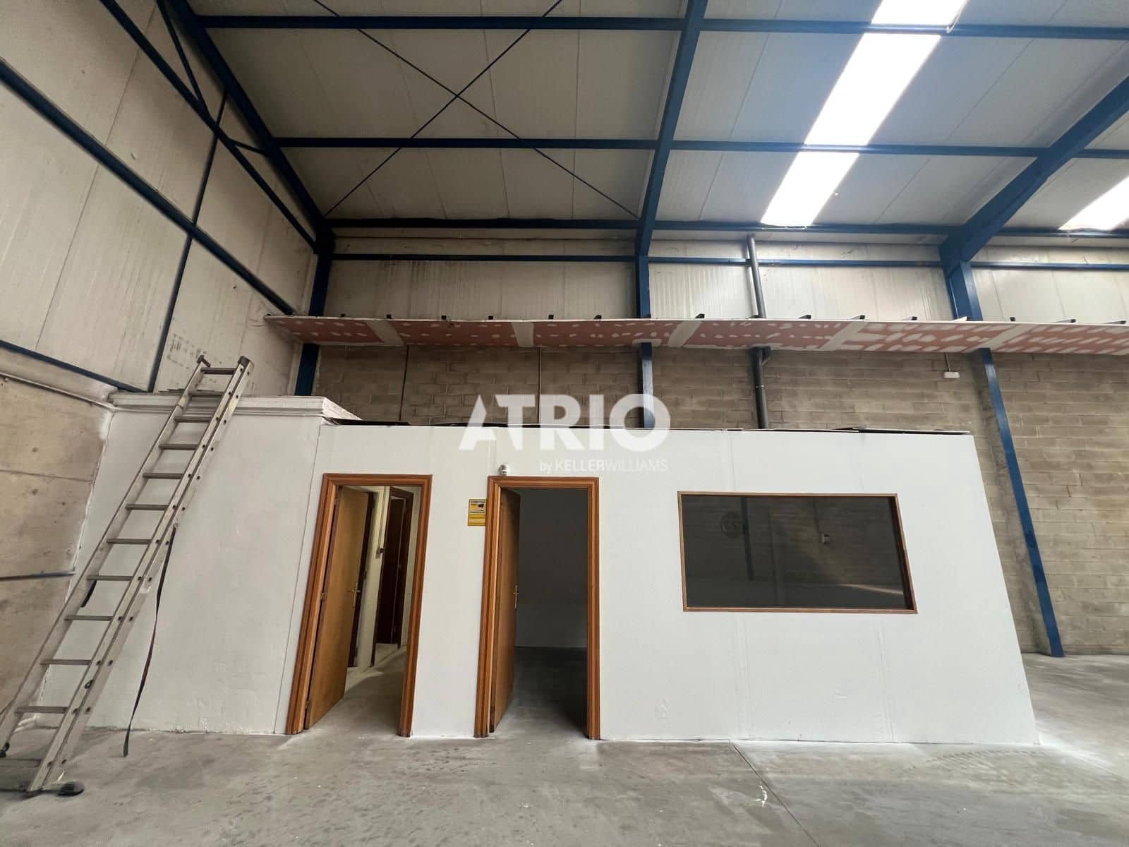 Local Commercial à louer à Burgos ville - 1 000 € (Ref: 9961025)