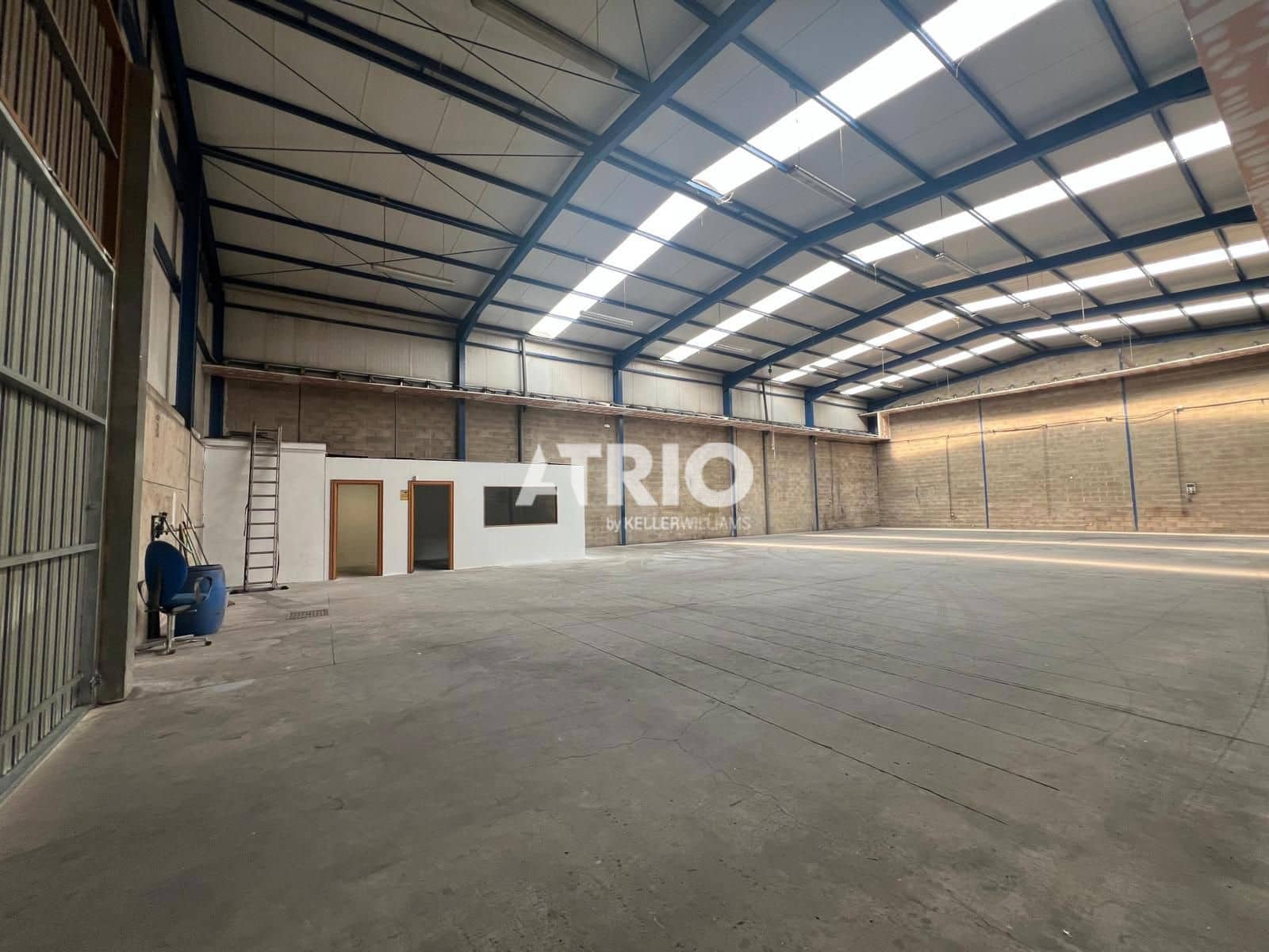 Local Commercial à louer à Burgos ville - 1 000 € (Ref: 9961025)
