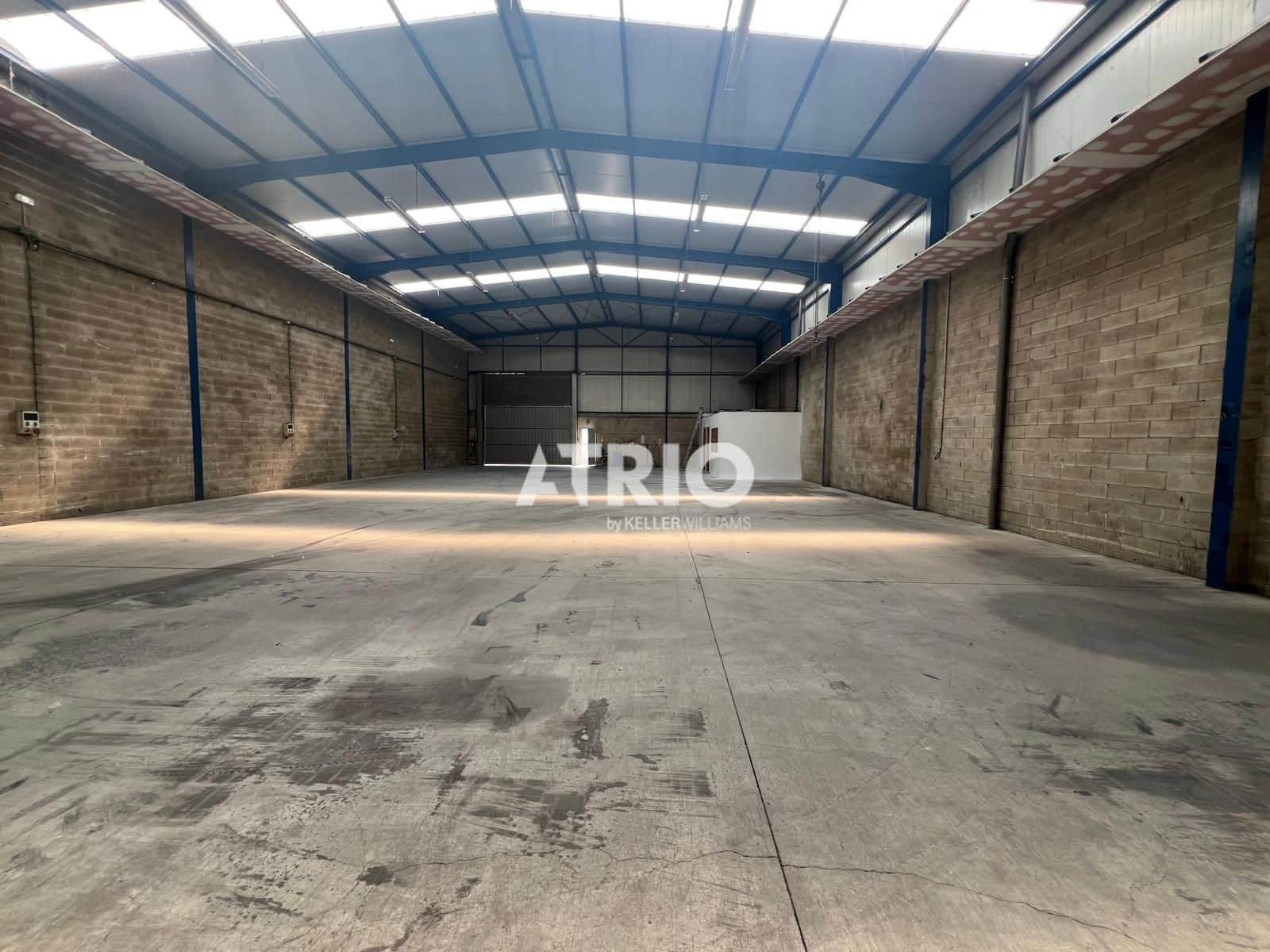 Local Commercial à louer à Burgos ville - 1 000 € (Ref: 9961025)