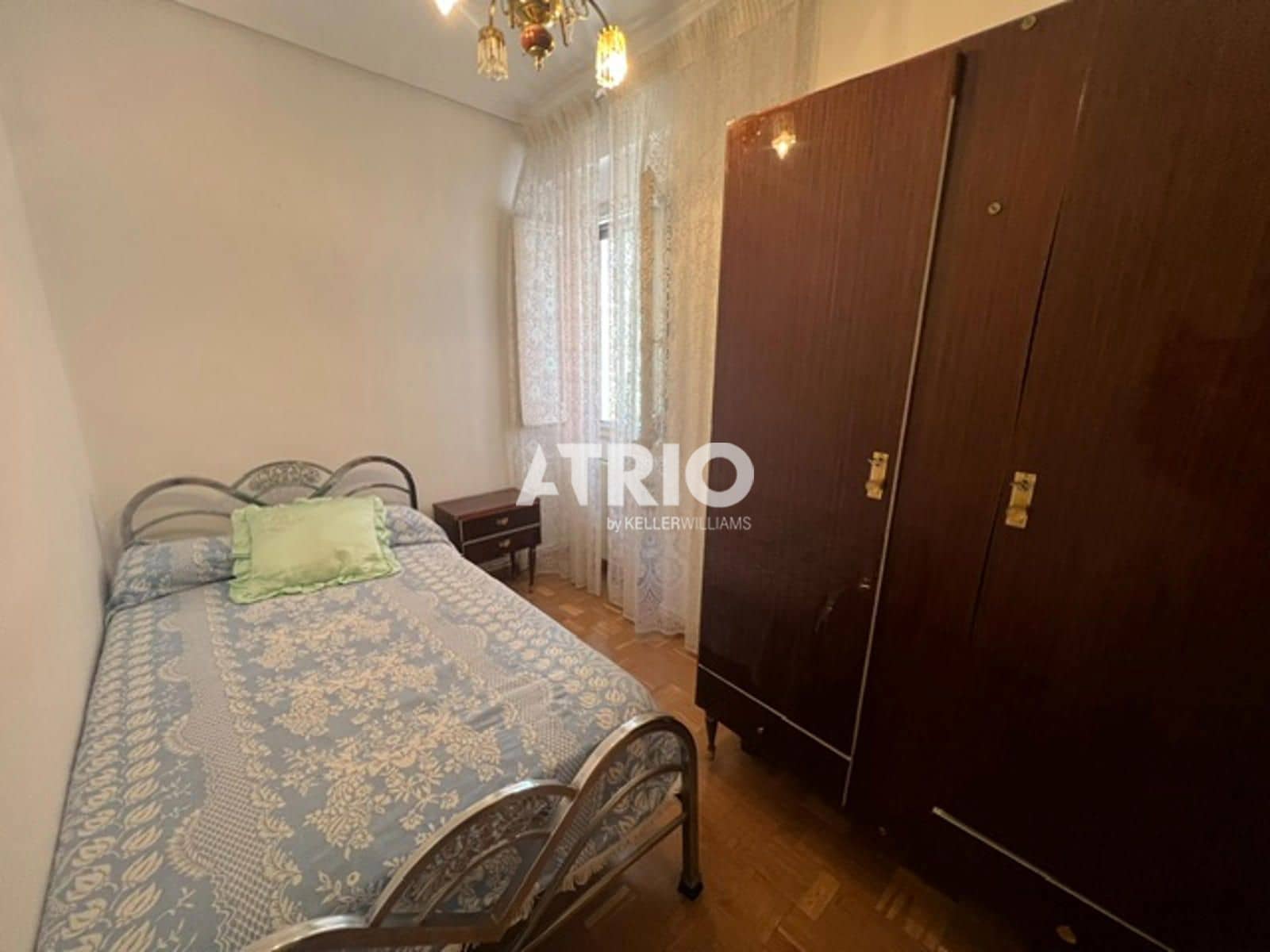 3 slaapkamer Flat te huur in Burgos stad - € 750 (Ref: 9973854)