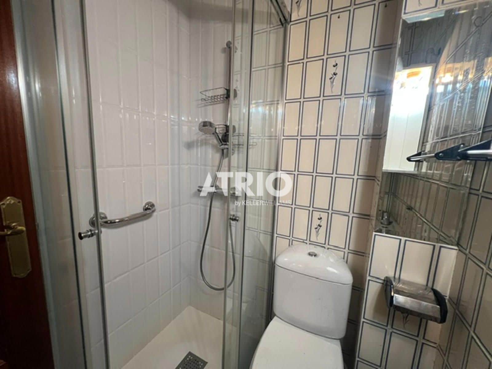 3 slaapkamer Flat te huur in Burgos stad - € 750 (Ref: 9973854)