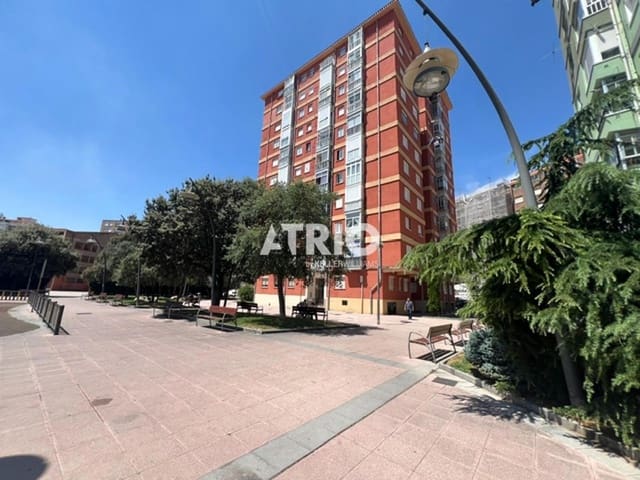 3 quarto Apartamento para arrendar em Burgos cidade - 750 € (Ref: 9973854)