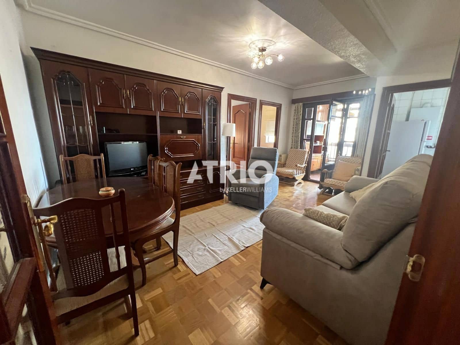 3 bedroom Flat for rent in Burgos city - € 750 (Ref: 9973854)