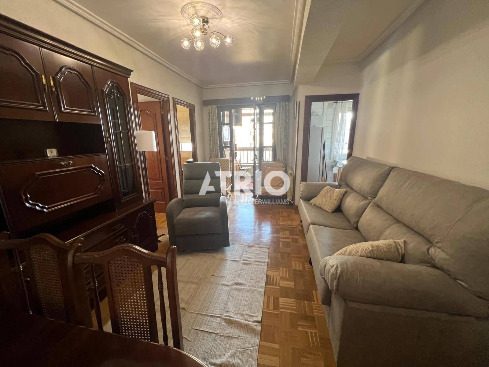 3 bedroom Flat for rent in Burgos city - € 750 (Ref: 9973854)