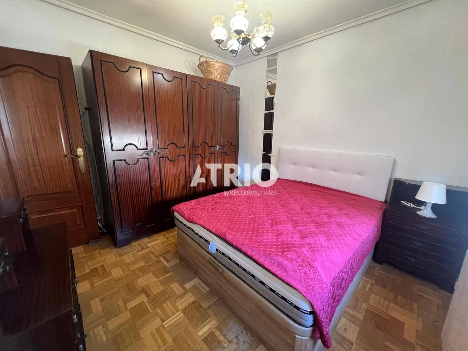 3 bedroom Flat for rent in Burgos city - € 750 (Ref: 9973854)