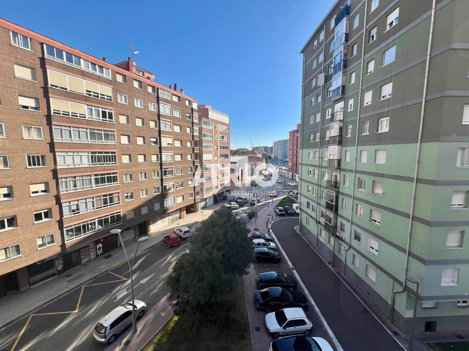 3 bedroom Flat for rent in Burgos city - € 750 (Ref: 9973854)