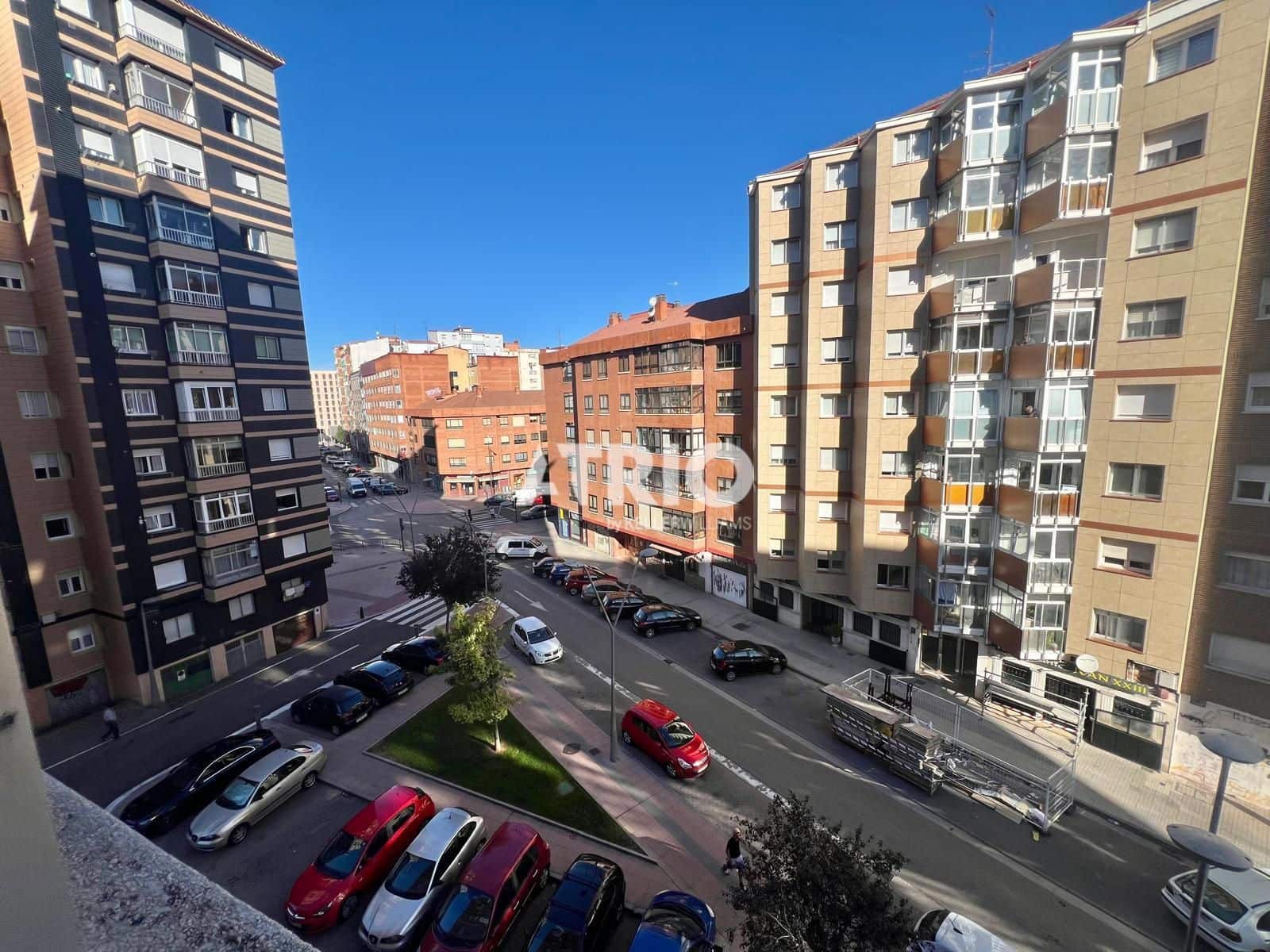 3 bedroom Flat for rent in Burgos city - € 750 (Ref: 9973854)