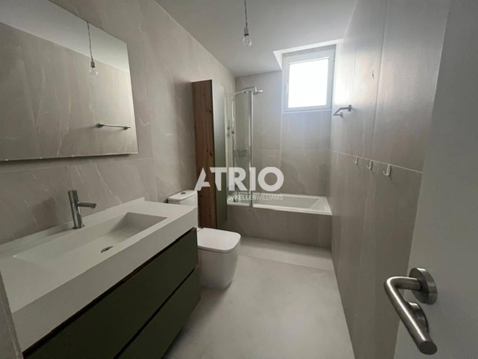 3 Zimmer Wohnung zu vermieten in Burgos Stadt - 1.500 € (Ref: 9977817)
