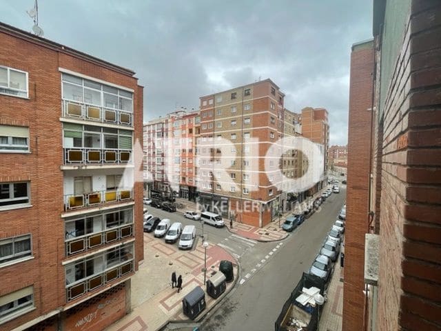 3 soveværelse Lejlighed til salg i Burgos by - € 99.500 (Ref: 9981274)