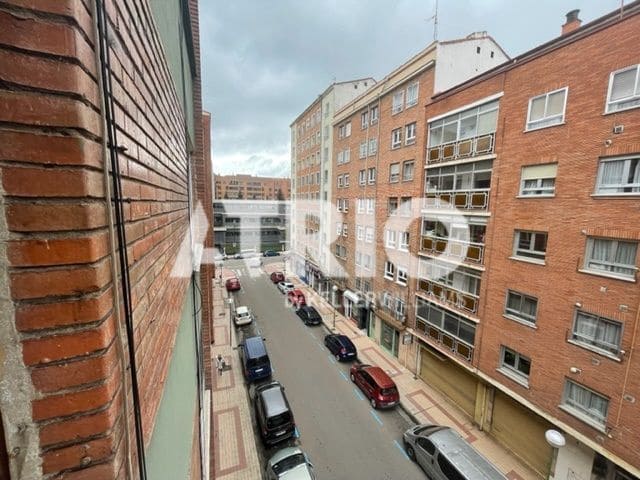 3 soveværelse Lejlighed til salg i Burgos by - € 99.500 (Ref: 9981274)